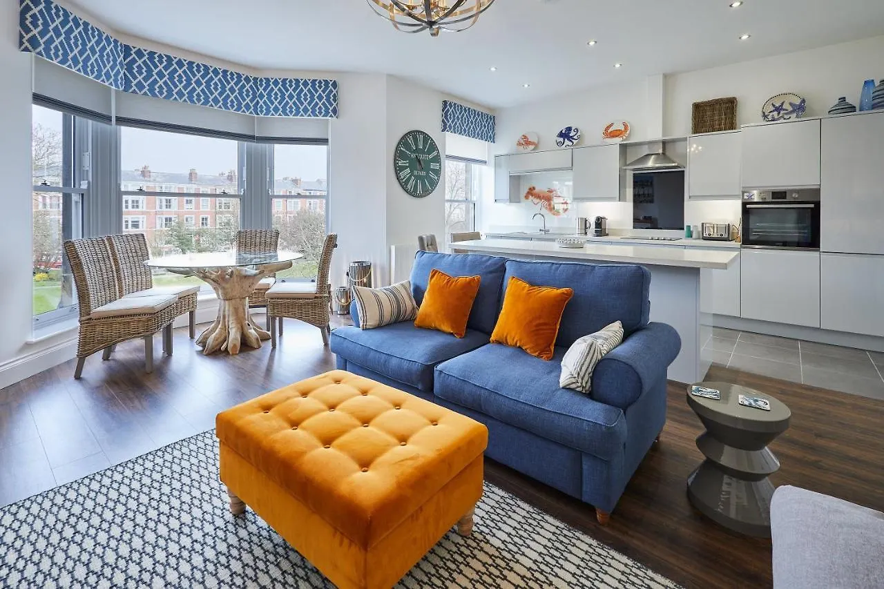 Host & Stay - The Little Lobster Scarborough